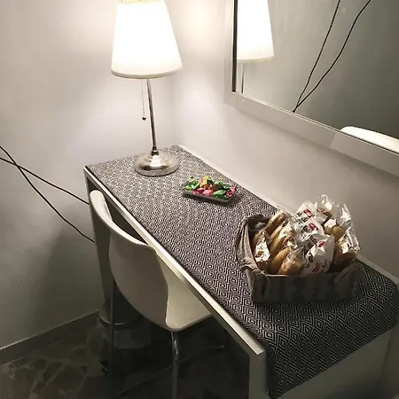 ゲストハウス Blackboard House バーリ