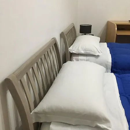 Blackboard House * バーリ