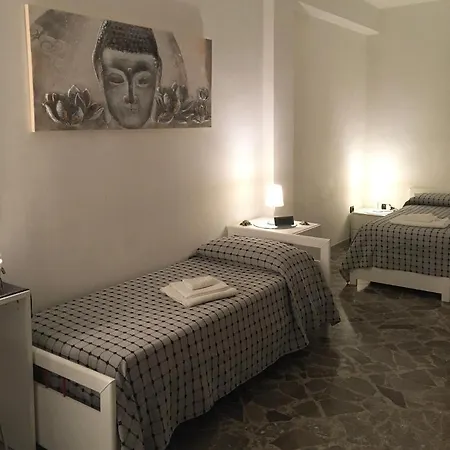 Blackboard House בית הארחה *