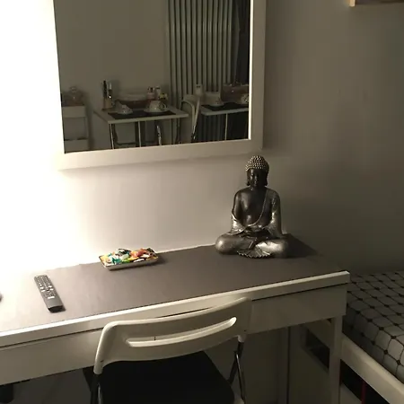 Blackboard House בארי