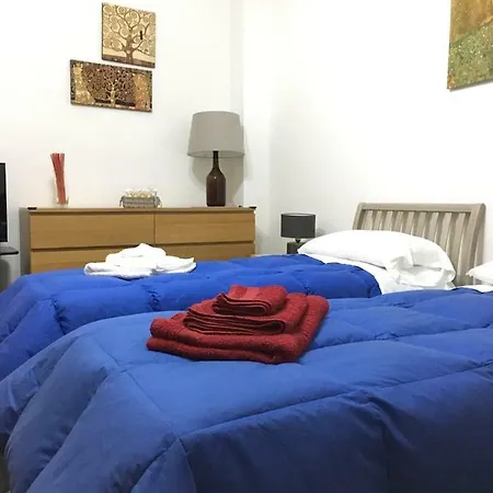 Blackboard House * בארי