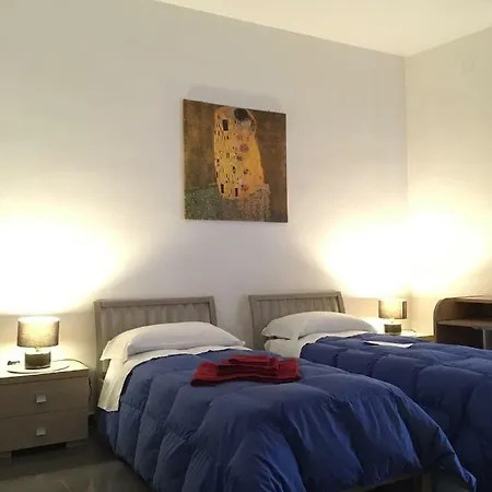 Blackboard House Affittacamere Bari