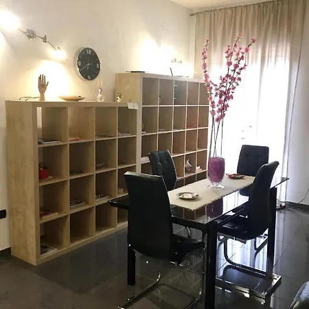 Blackboard House Pensionat Bari