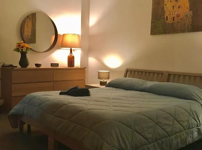 Konukevi Blackboard House Bari